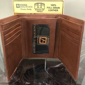 NWT Stone Mountain Full GrainLeather…